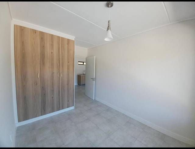 1 BEDROOM PROPERTY TO RENT IN GREENBAY ECO ESTATE